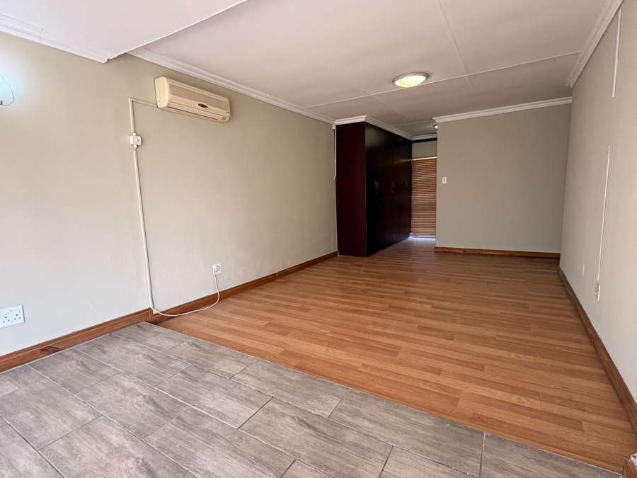 5 Bedroom Property for Sale in Sasolburg Ext 4 Free State